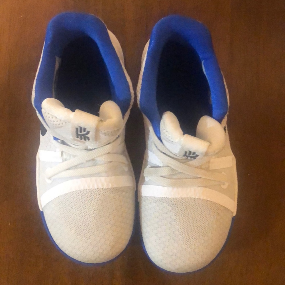 Sneakers - Picture 3 of 3